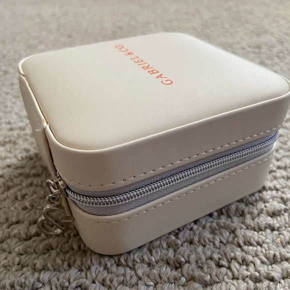 Gabriel & Co. Travel Jewelry Case (NWOT) - Picture 4 of 14